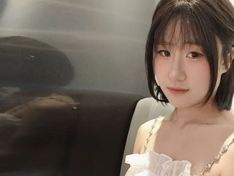 LilyBrooklyn